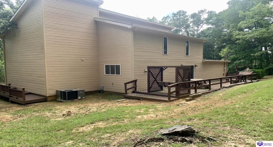 Morning Glory Road, Brandenburg, Kentucky 40108, ,3 BathroomsBathrooms,For Sale,Morning Glory Road,HK24002959