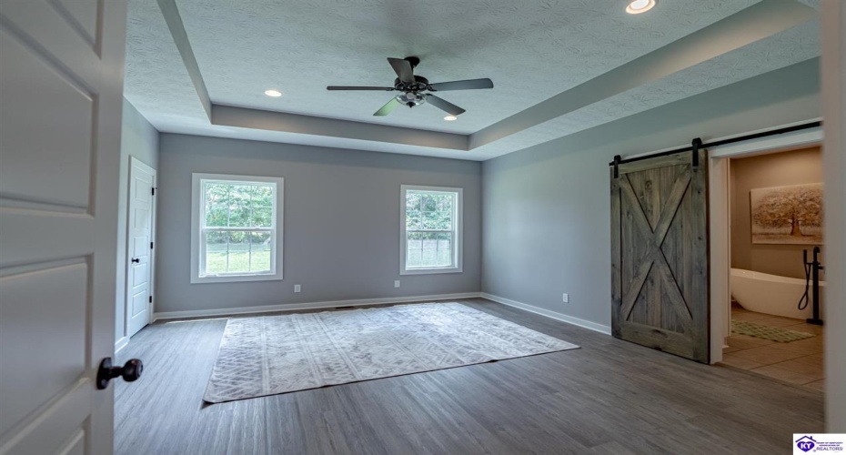 Yorkshire Drive, Elizabethtown, Kentucky 42701, ,2 BathroomsBathrooms,For Sale,Yorkshire Drive,HK24002961