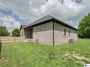 Yorkshire Drive, Elizabethtown, Kentucky 42701, ,2 BathroomsBathrooms,For Sale,Yorkshire Drive,HK24002961