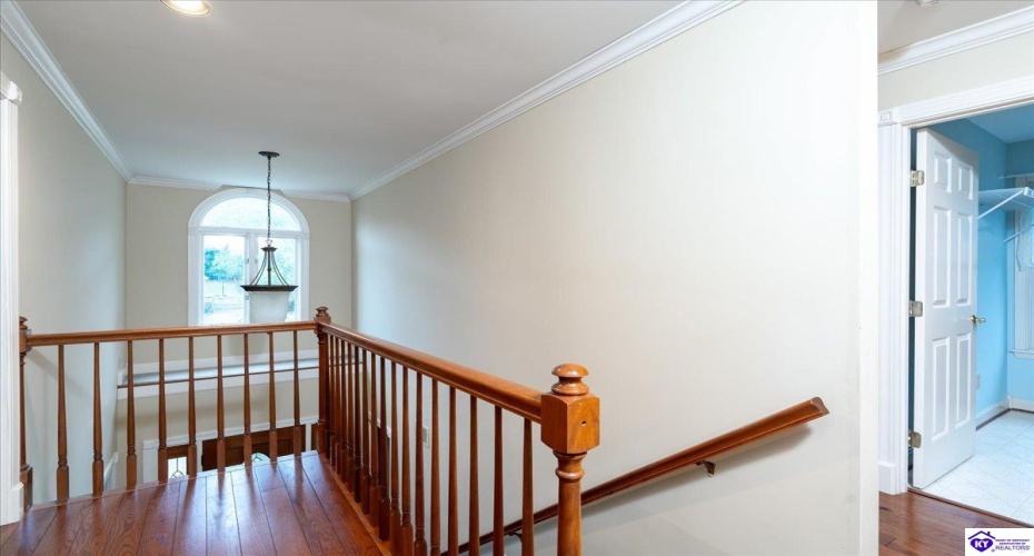 Allanwood Road, Louisville, Kentucky 40214, ,4 BathroomsBathrooms,For Sale,Allanwood Road,HK24002964