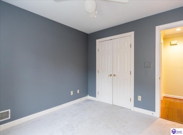 Allanwood Road, Louisville, Kentucky 40214, ,4 BathroomsBathrooms,For Sale,Allanwood Road,HK24002964