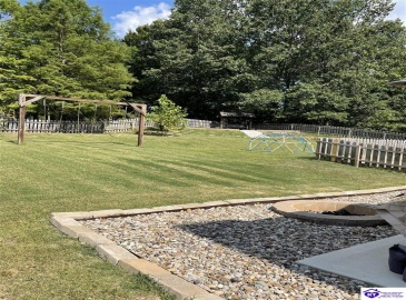 Allanwood Road, Louisville, Kentucky 40214, ,4 BathroomsBathrooms,For Sale,Allanwood Road,HK24002964