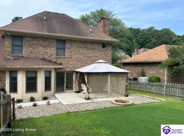 Allanwood Road, Louisville, Kentucky 40214, ,4 BathroomsBathrooms,For Sale,Allanwood Road,HK24002964