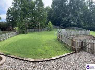 Allanwood Road, Louisville, Kentucky 40214, ,4 BathroomsBathrooms,For Sale,Allanwood Road,HK24002964