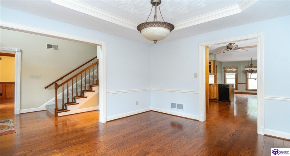 Allanwood Road, Louisville, Kentucky 40214, ,4 BathroomsBathrooms,For Sale,Allanwood Road,HK24002964