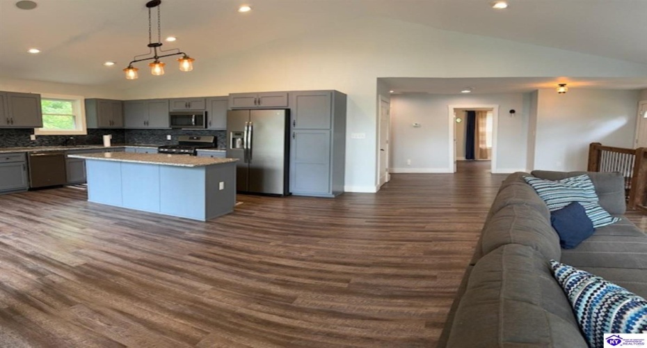 Biff Lane, Falls Of Rough, Kentucky 40119, ,2 BathroomsBathrooms,For Sale,Biff Lane,HK24002966