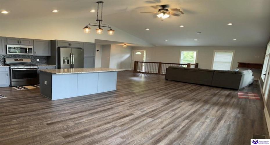 Biff Lane, Falls Of Rough, Kentucky 40119, ,2 BathroomsBathrooms,For Sale,Biff Lane,HK24002966