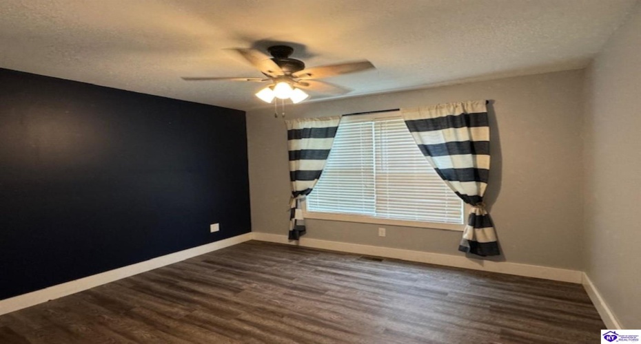 Biff Lane, Falls Of Rough, Kentucky 40119, ,2 BathroomsBathrooms,For Sale,Biff Lane,HK24002966