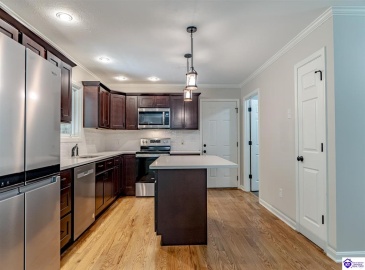 Doe Valley Parkway East, Brandenburg, Kentucky 40108, ,3 BathroomsBathrooms,For Sale,Doe Valley Parkway East,HK24002968