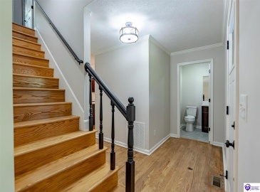 Doe Valley Parkway East, Brandenburg, Kentucky 40108, ,3 BathroomsBathrooms,For Sale,Doe Valley Parkway East,HK24002968