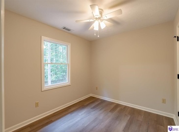 Doe Valley Parkway East, Brandenburg, Kentucky 40108, ,3 BathroomsBathrooms,For Sale,Doe Valley Parkway East,HK24002968