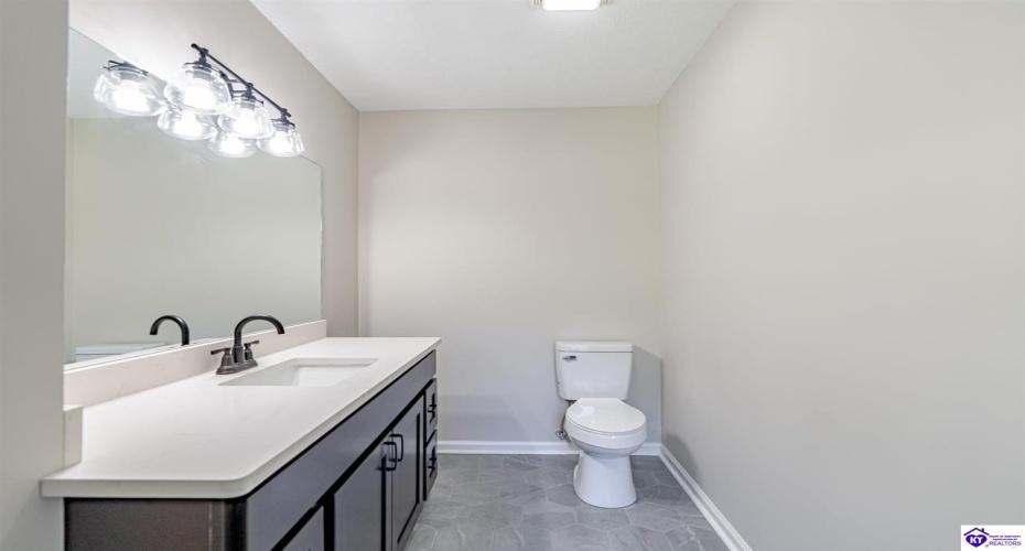 Doe Valley Parkway East, Brandenburg, Kentucky 40108, ,3 BathroomsBathrooms,For Sale,Doe Valley Parkway East,HK24002968