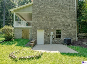 Doe Valley Parkway East, Brandenburg, Kentucky 40108, ,3 BathroomsBathrooms,For Sale,Doe Valley Parkway East,HK24002968