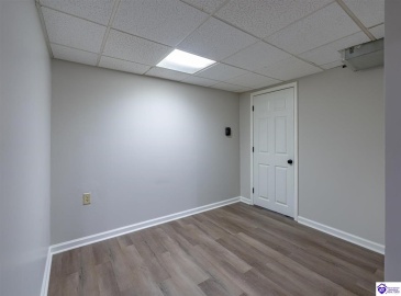 Doe Valley Parkway East, Brandenburg, Kentucky 40108, ,3 BathroomsBathrooms,For Sale,Doe Valley Parkway East,HK24002968