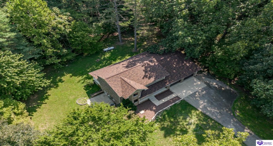 Doe Valley Parkway East, Brandenburg, Kentucky 40108, ,3 BathroomsBathrooms,For Sale,Doe Valley Parkway East,HK24002968