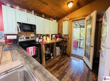 J Oaks Rd, Nancy, Kentucky 42544, ,1 BathroomBathrooms,For Sale,J Oaks Rd,HK24003003