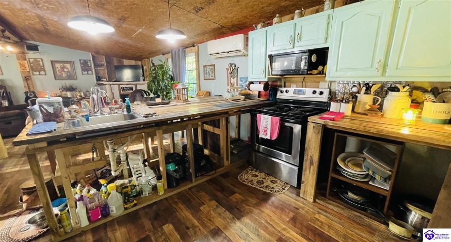 J Oaks Rd, Nancy, Kentucky 42544, ,1 BathroomBathrooms,For Sale,J Oaks Rd,HK24003003