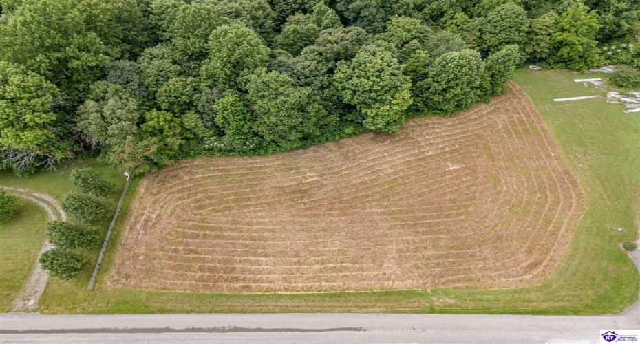 Pembroke Way, Campbellsville, Kentucky 42718, ,For Sale,Pembroke Way,HK24003010