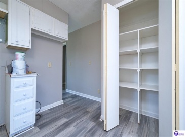 Wooden Lane, Elizabethtown, Kentucky 42701, ,2 BathroomsBathrooms,For Sale,Wooden Lane,HK24003008