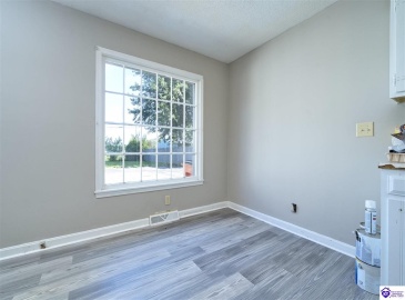 Wooden Lane, Elizabethtown, Kentucky 42701, ,2 BathroomsBathrooms,For Sale,Wooden Lane,HK24003008