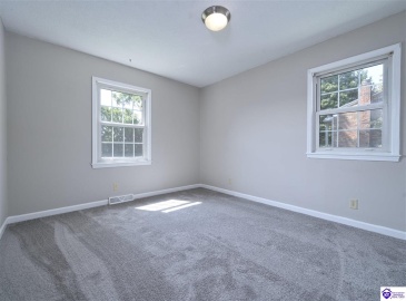 Wooden Lane, Elizabethtown, Kentucky 42701, ,2 BathroomsBathrooms,For Sale,Wooden Lane,HK24003008