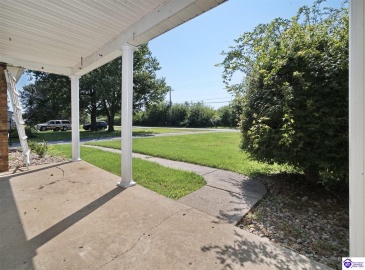 Wooden Lane, Elizabethtown, Kentucky 42701, ,2 BathroomsBathrooms,For Sale,Wooden Lane,HK24003008