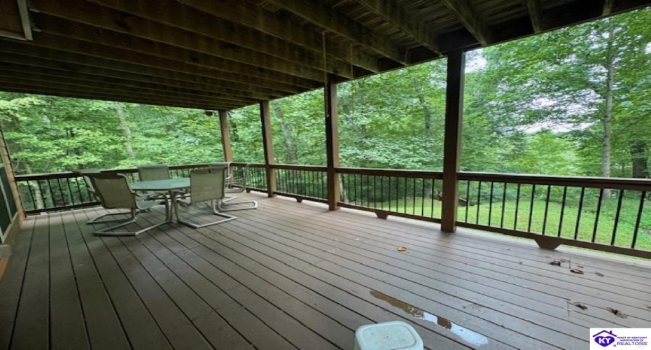 Bentwood Lane, Falls Of Rough, Kentucky 40119, ,2 BathroomsBathrooms,For Sale,Bentwood Lane,HK24003017