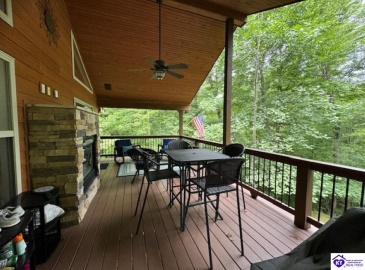 Bentwood Lane, Falls Of Rough, Kentucky 40119, ,2 BathroomsBathrooms,For Sale,Bentwood Lane,HK24003017