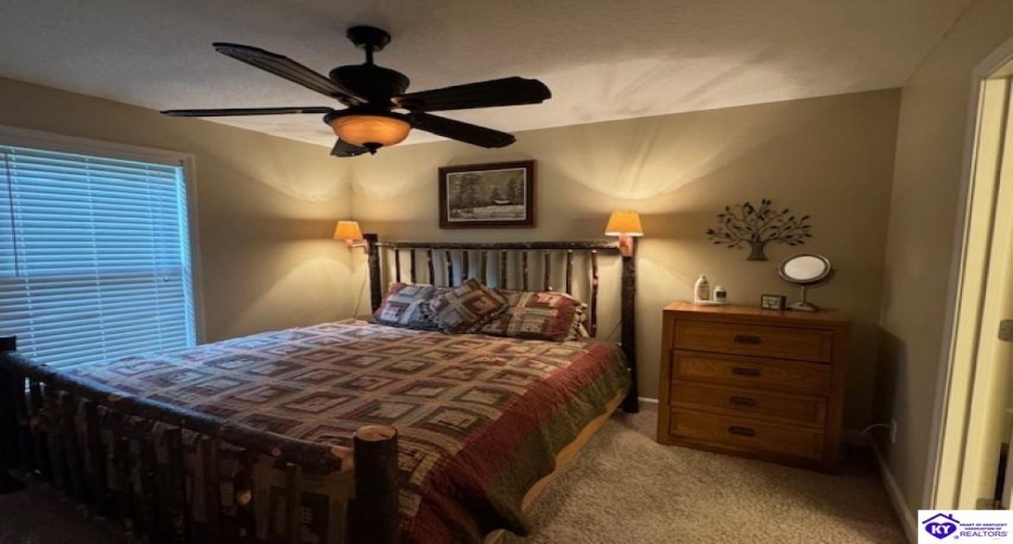 Bentwood Lane, Falls Of Rough, Kentucky 40119, ,2 BathroomsBathrooms,For Sale,Bentwood Lane,HK24003017