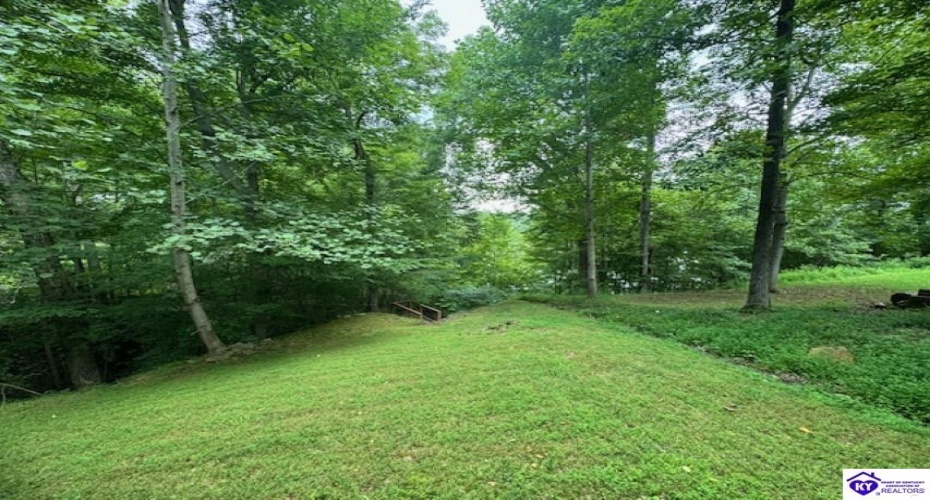 Bentwood Lane, Falls Of Rough, Kentucky 40119, ,2 BathroomsBathrooms,For Sale,Bentwood Lane,HK24003017