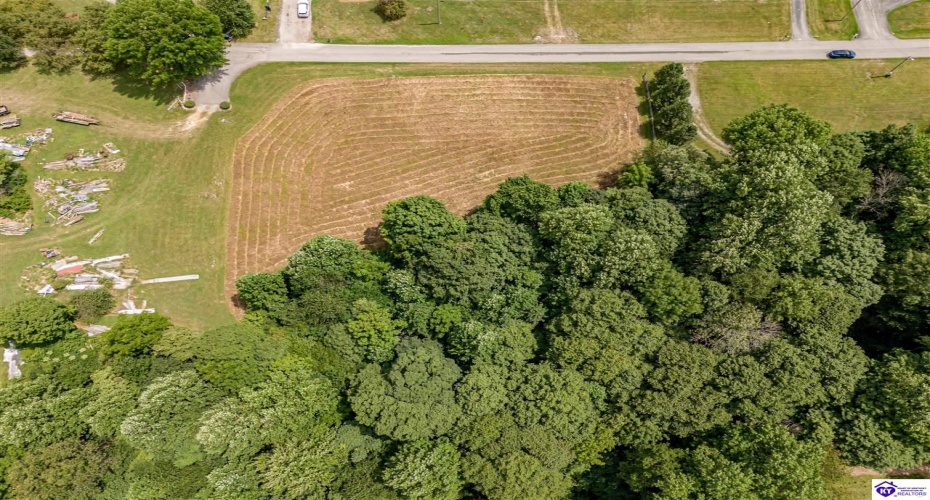 Pembroke Way, Campbellsville, Kentucky 42718, ,For Sale,Pembroke Way,HK24003022