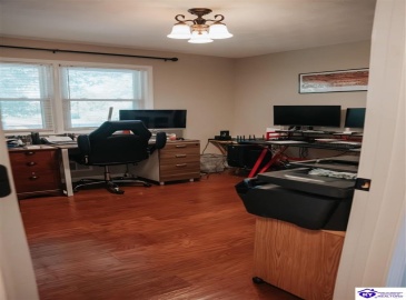 Eugenia Avenue, Hodgenville, Kentucky 42748, ,2 BathroomsBathrooms,For Sale,Eugenia Avenue,HK24003025