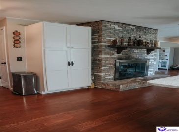 Eugenia Avenue, Hodgenville, Kentucky 42748, ,2 BathroomsBathrooms,For Sale,Eugenia Avenue,HK24003025