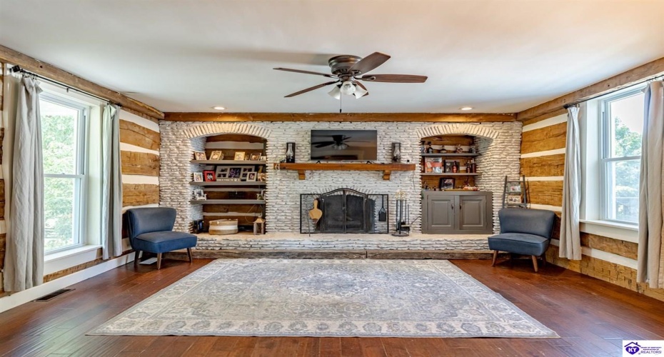 High Grove Road, Bloomfield, Kentucky 40008, ,3 BathroomsBathrooms,For Sale,High Grove Road,HK24003027