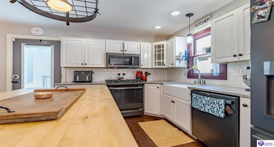 High Grove Road, Bloomfield, Kentucky 40008, ,3 BathroomsBathrooms,For Sale,High Grove Road,HK24003027