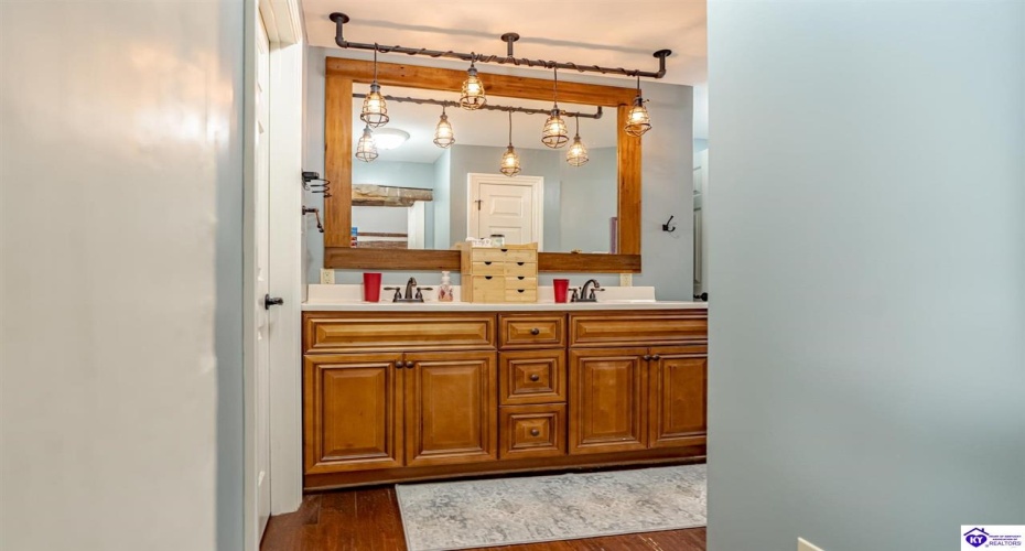 High Grove Road, Bloomfield, Kentucky 40008, ,3 BathroomsBathrooms,For Sale,High Grove Road,HK24003027