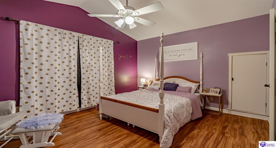 High Grove Road, Bloomfield, Kentucky 40008, ,3 BathroomsBathrooms,For Sale,High Grove Road,HK24003027