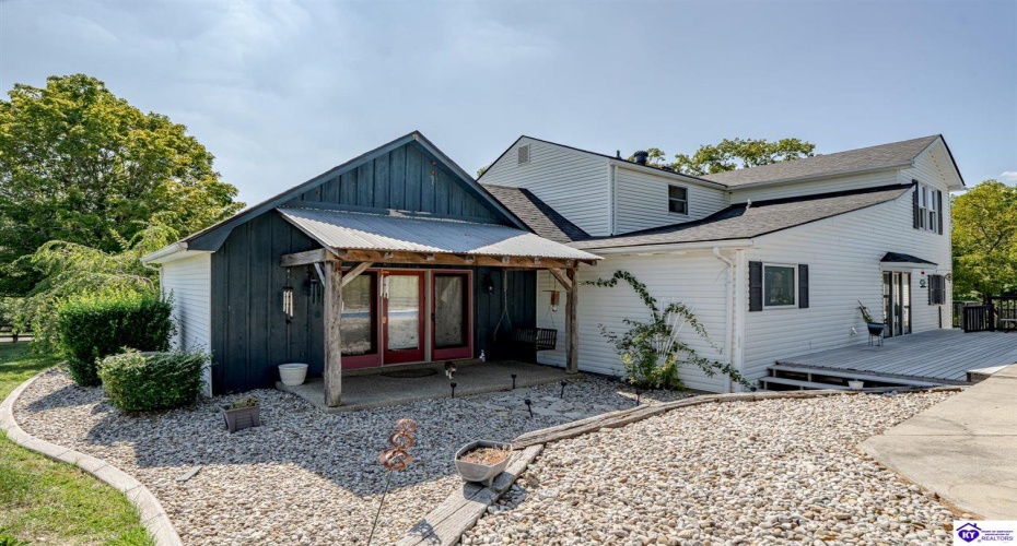 High Grove Road, Bloomfield, Kentucky 40008, ,3 BathroomsBathrooms,For Sale,High Grove Road,HK24003027