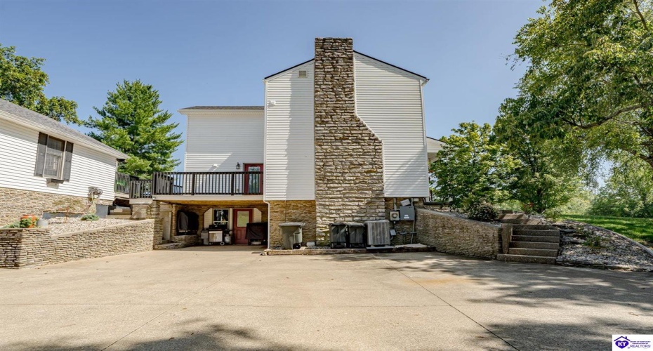 High Grove Road, Bloomfield, Kentucky 40008, ,3 BathroomsBathrooms,For Sale,High Grove Road,HK24003027