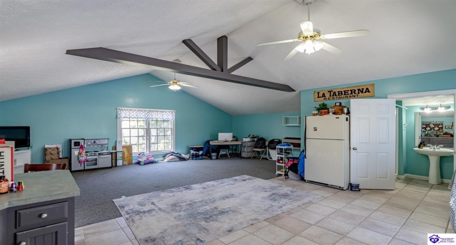 High Grove Road, Bloomfield, Kentucky 40008, ,3 BathroomsBathrooms,For Sale,High Grove Road,HK24003027