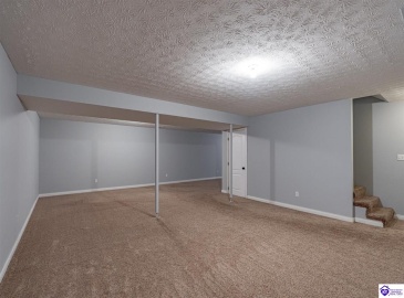 Teaberry Court, Brandenburg, Kentucky 40108, ,3 BathroomsBathrooms,For Sale,Teaberry Court,HK24003039