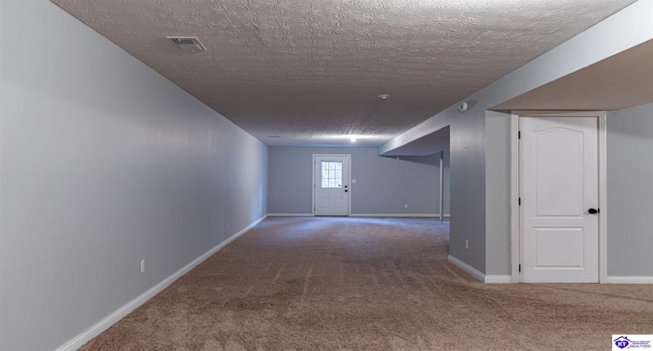 Teaberry Court, Brandenburg, Kentucky 40108, ,3 BathroomsBathrooms,For Sale,Teaberry Court,HK24003039