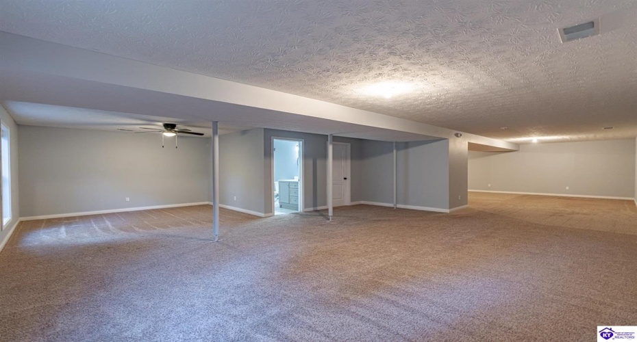 Teaberry Court, Brandenburg, Kentucky 40108, ,3 BathroomsBathrooms,For Sale,Teaberry Court,HK24003039