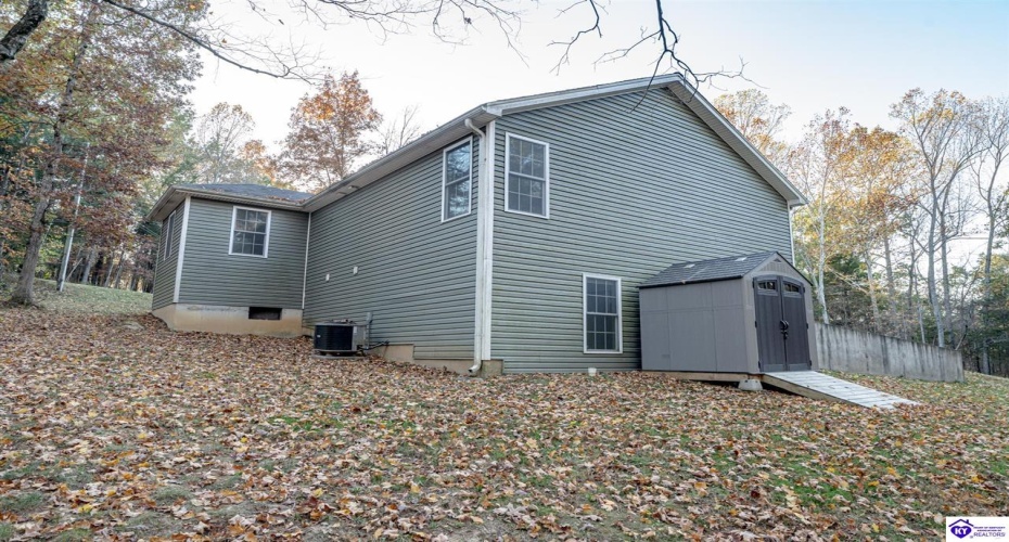 Teaberry Court, Brandenburg, Kentucky 40108, ,3 BathroomsBathrooms,For Sale,Teaberry Court,HK24003039