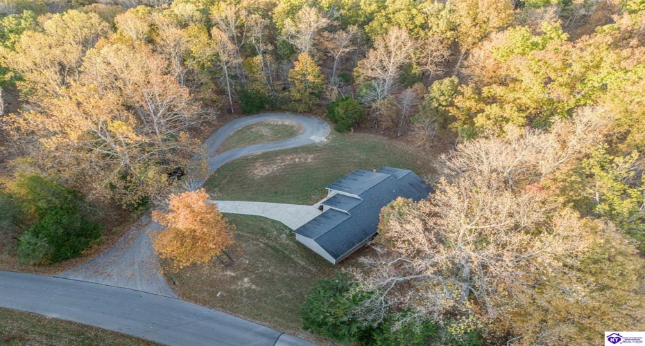 Teaberry Court, Brandenburg, Kentucky 40108, ,3 BathroomsBathrooms,For Sale,Teaberry Court,HK24003039