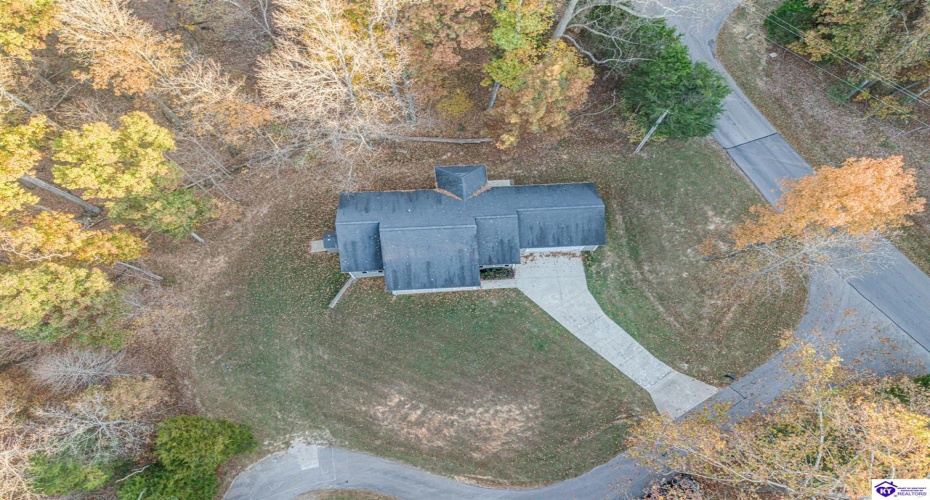 Teaberry Court, Brandenburg, Kentucky 40108, ,3 BathroomsBathrooms,For Sale,Teaberry Court,HK24003039