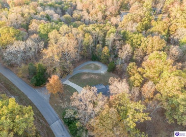 Teaberry Court, Brandenburg, Kentucky 40108, ,3 BathroomsBathrooms,For Sale,Teaberry Court,HK24003039