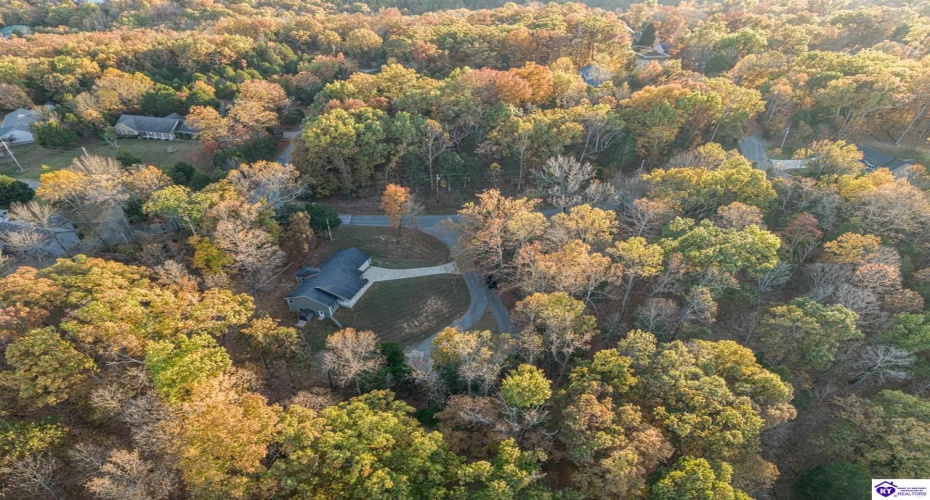 Teaberry Court, Brandenburg, Kentucky 40108, ,3 BathroomsBathrooms,For Sale,Teaberry Court,HK24003039