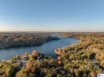 Teaberry Court, Brandenburg, Kentucky 40108, ,3 BathroomsBathrooms,For Sale,Teaberry Court,HK24003039