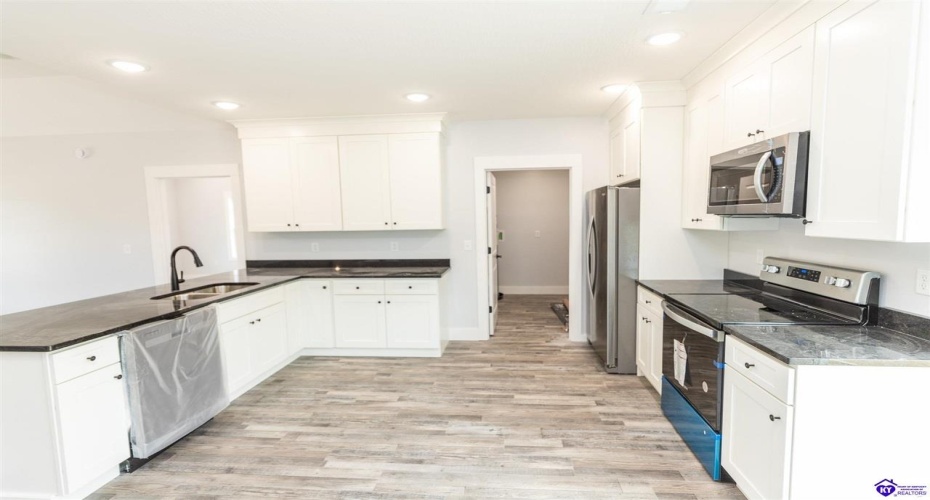 Sugar Branch Road, Big Clifty, Kentucky 42712, ,2 BathroomsBathrooms,For Sale,Sugar Branch Road,HK24003041